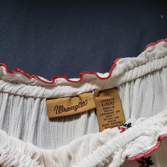 Wrangler ladies L-XL Boho top - Picture 3 of 5